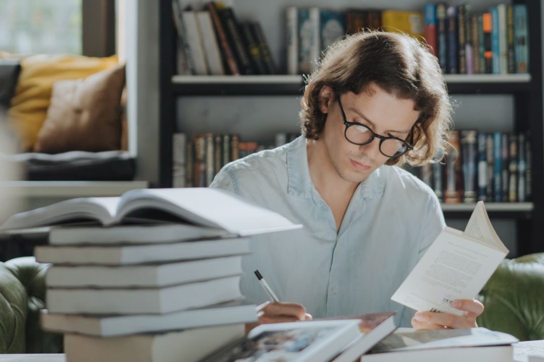Self-Education Is Gaining Popularity Among Adult Russians, HSE Survey Shows Illustration for news: Self-Education Is Gaining Popularity Among Adult Russians, HSE Survey Shows
