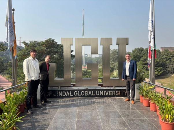 Building Strong Ties: HSE Expands Horizons of Educational Collaboration with India Illustration for news: Building Strong Ties: HSE Expands Horizons of Educational Collaboration with India