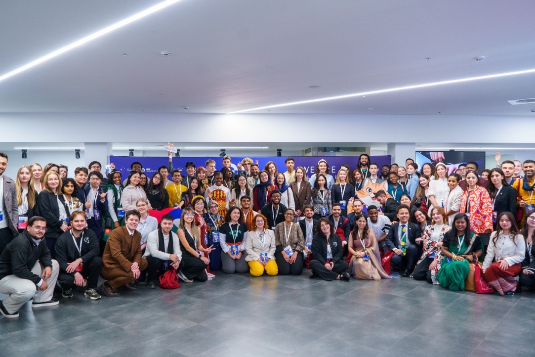 Иллюстрация к новости: «Помочь миру стать устойчивее, справедливее и человечнее»